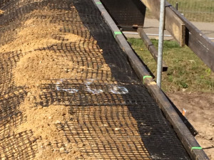 Gewapende grondconstructies van Fred van de Laar Grond- Weg- en Waterbouw BV uit Sint-Oedenrode
