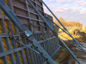 Gewapende grondconstructies van Fred van de Laar Grond- Weg- en Waterbouw BV uit Sint-Oedenrode
