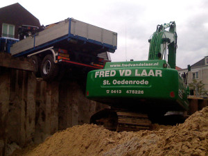 Grond-, weg- en waterbouw door Fred van de Laar BV uit Sint-Oedenrode
