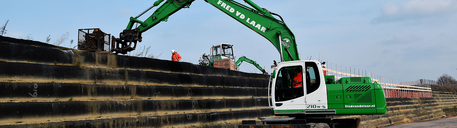 Gewapende Grondconstructies van Fred van de Laar Grond-, Weg- en Waterbouw BV